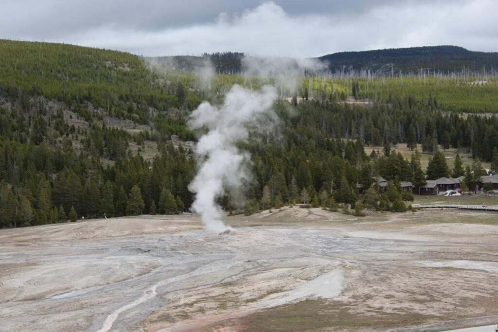 Large Home Less Than 5 Miles To Yellowstone North Entrance, Sleeps Up To 8 جاردينر المظهر الخارجي الصورة